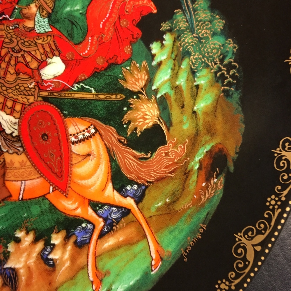 Russian Porcelain Plate Hand painted Palekh Signed - Picture 2 of 5